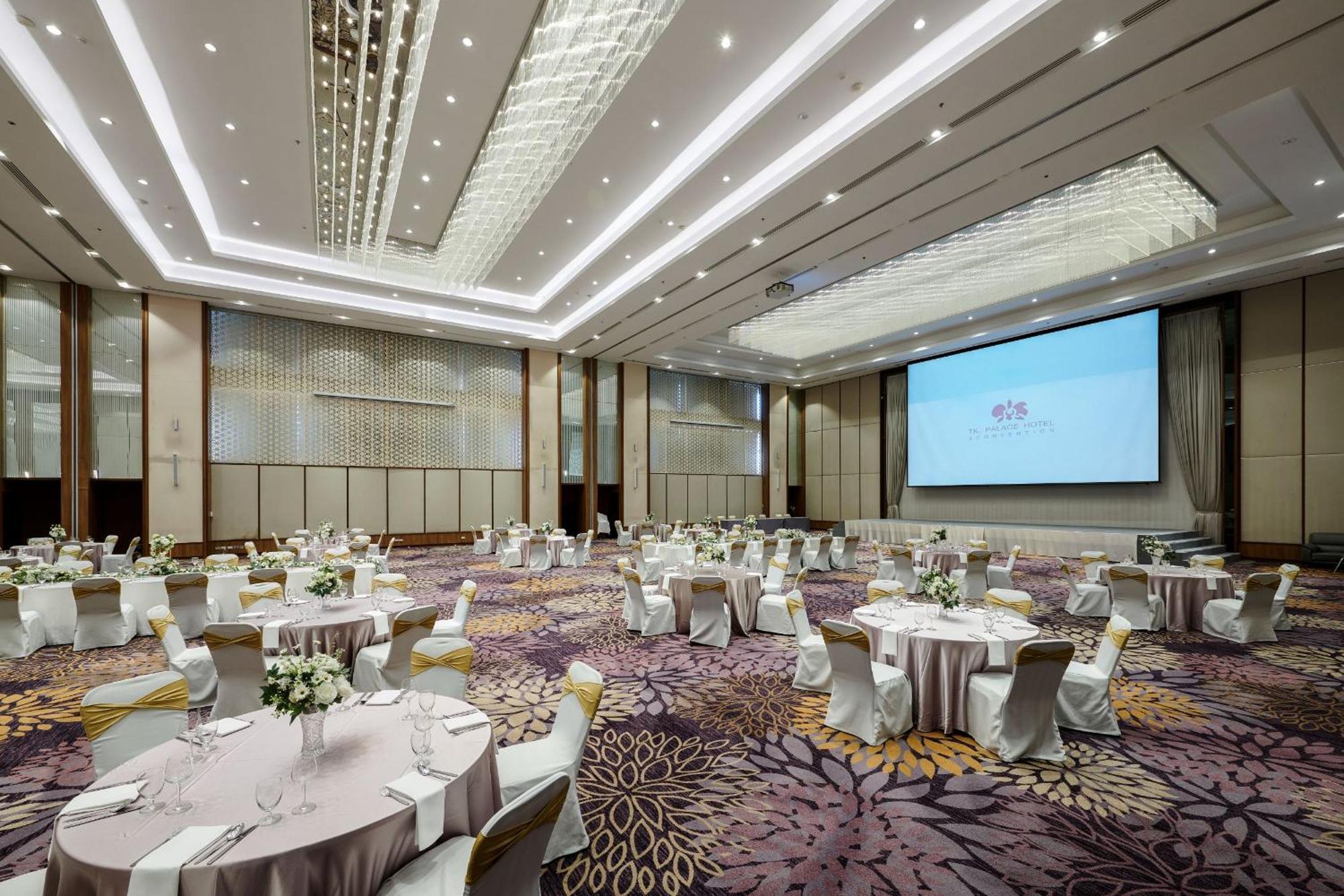Tk Palace Hotel & Convention Bangkok Luaran gambar