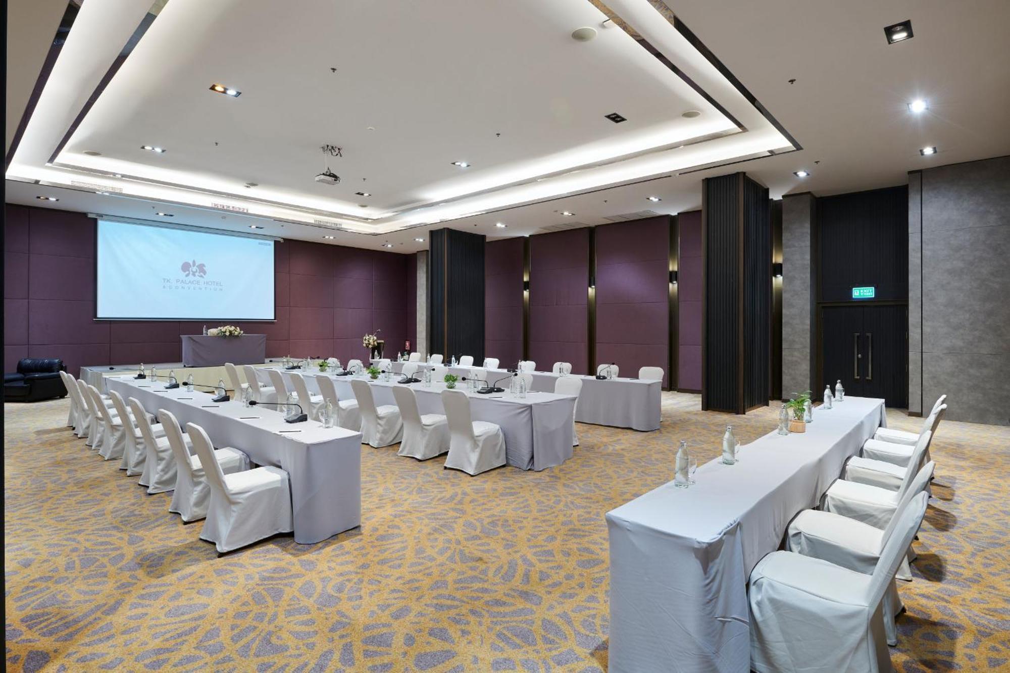 Tk Palace Hotel & Convention Bangkok Luaran gambar